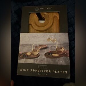 New Toscana Picnic Time Acacia Wine Appetizer Plates Set of 4 Wood Serving Trays